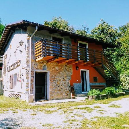 Готель Il Pettirosso Castellamonte Екстер'єр фото