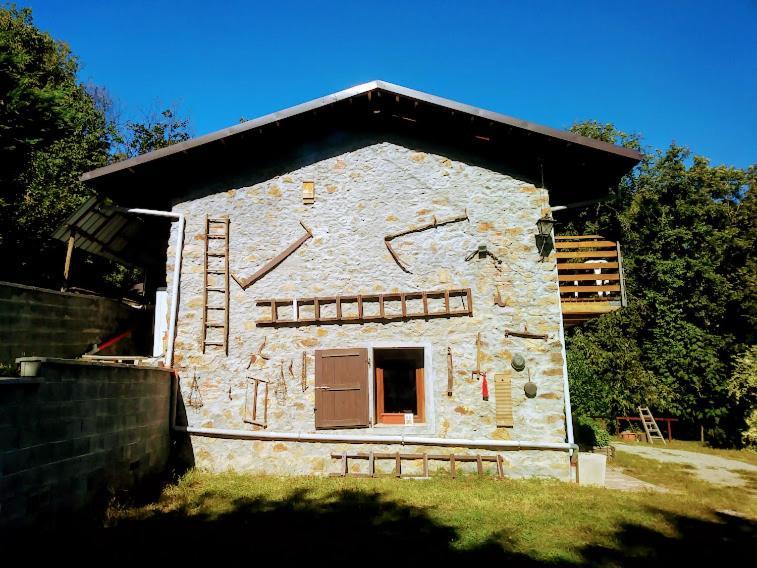 Готель Il Pettirosso Castellamonte Екстер'єр фото